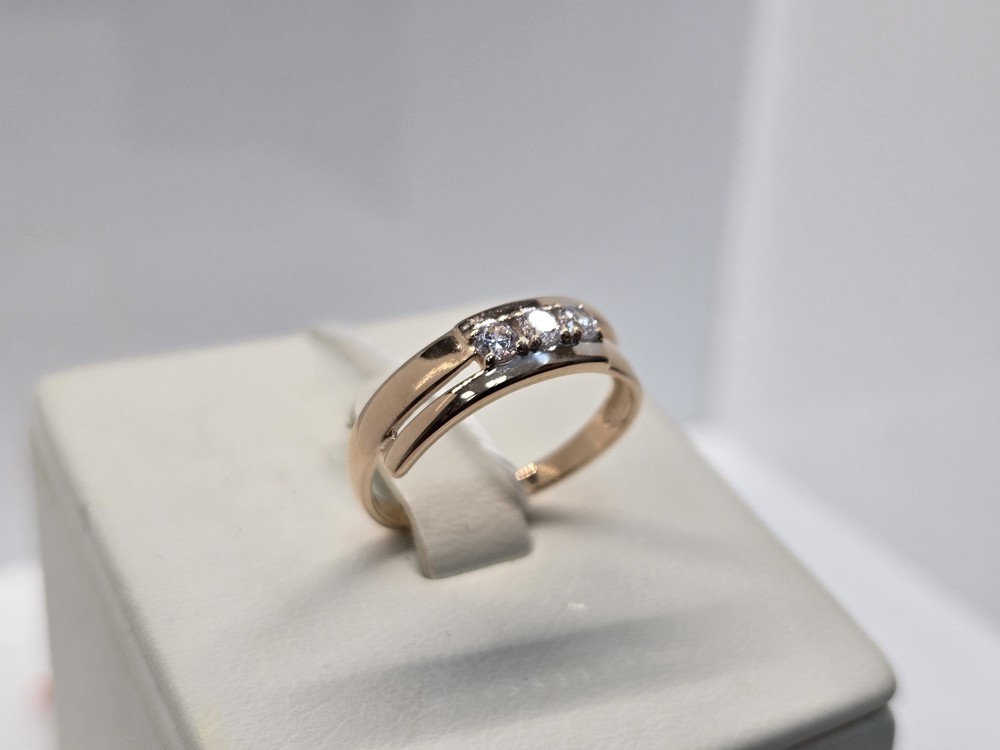 КОЛКМИ585 КОЛЬЦО С КАМНЯМИ (Au 585)