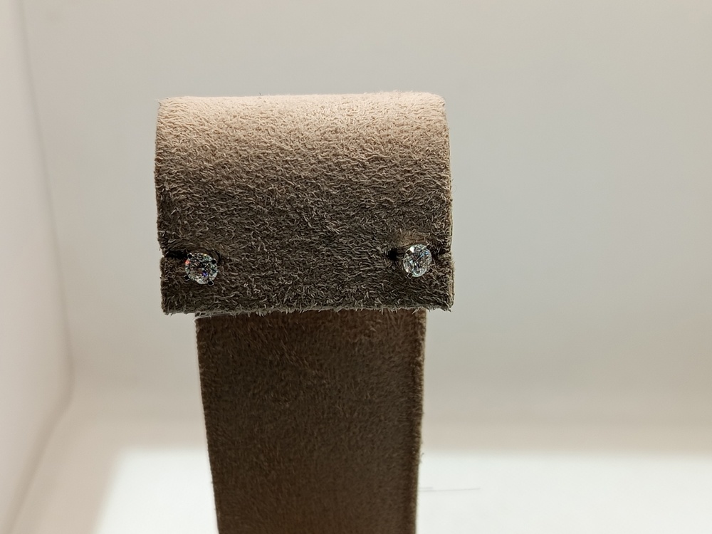 СЕРЬГИ ПУСЕТЫ Бриллиант (Au 585)