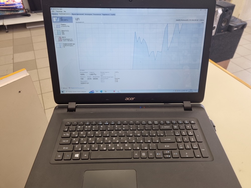 Ноутбук Acer es1-732; Pentium N4200, HD Graphics, 4 Гб, 500 Гб