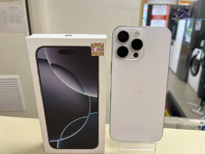 Смартфон Apple Iphone 16 Pro Max 256Gb