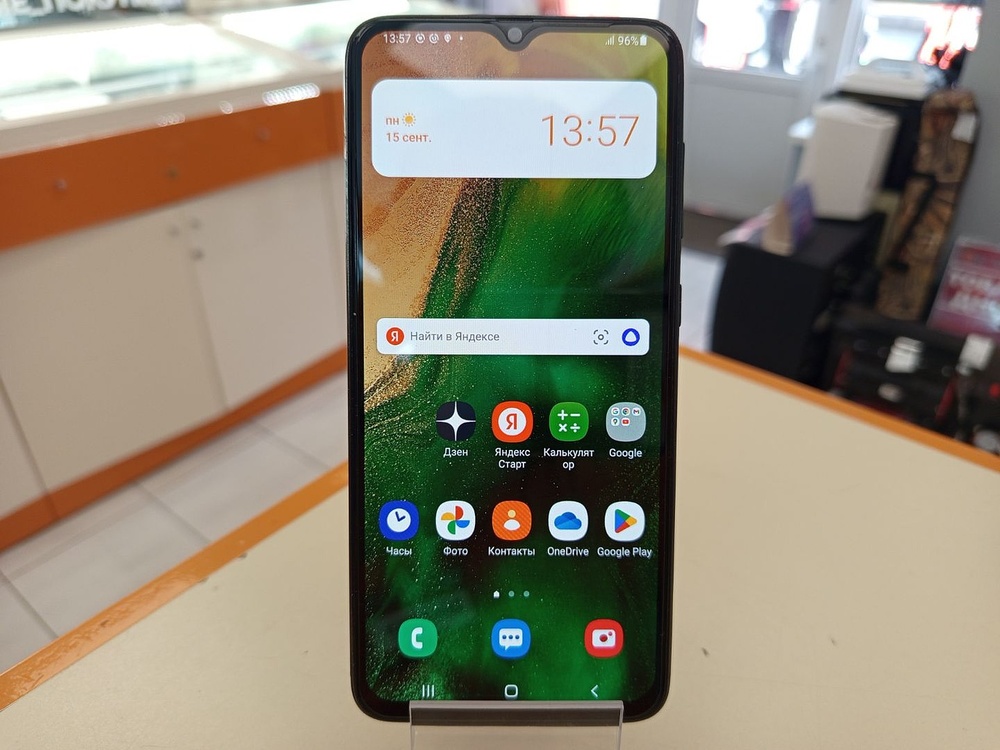 Смартфон Samsung Galaxy A70 6/128