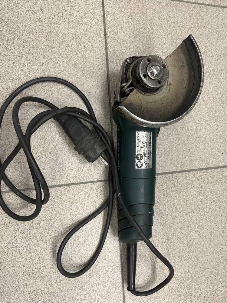 Угловая шлифмашина Metabo W 750-125;