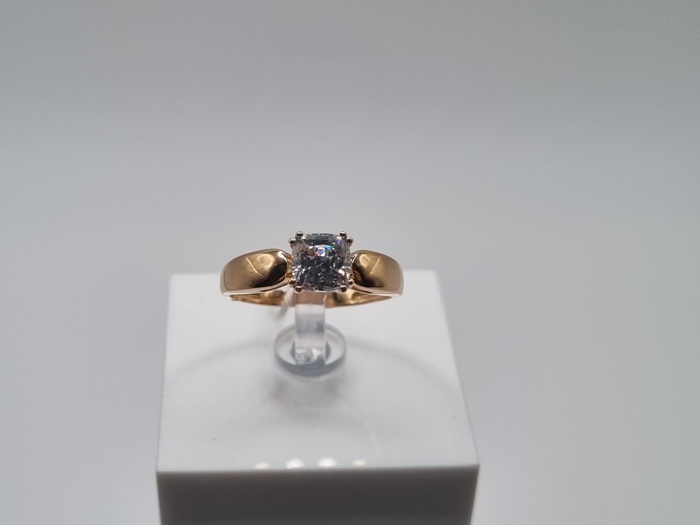 КОЛКМ585 КОЛЬЦО С КАМНЕМ (Au 585)