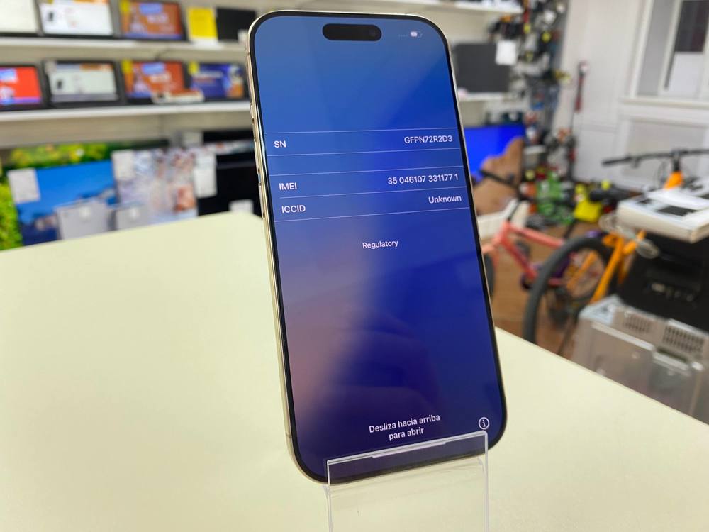 Смартфон Apple Iphone 16 Pro 256Gb