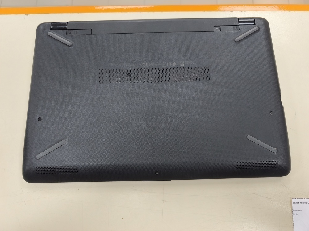 Ноутбук HP 15-rb047ur; E2-9000e, Radeon R2 series, 4 Гб, Нет, 500 Гб