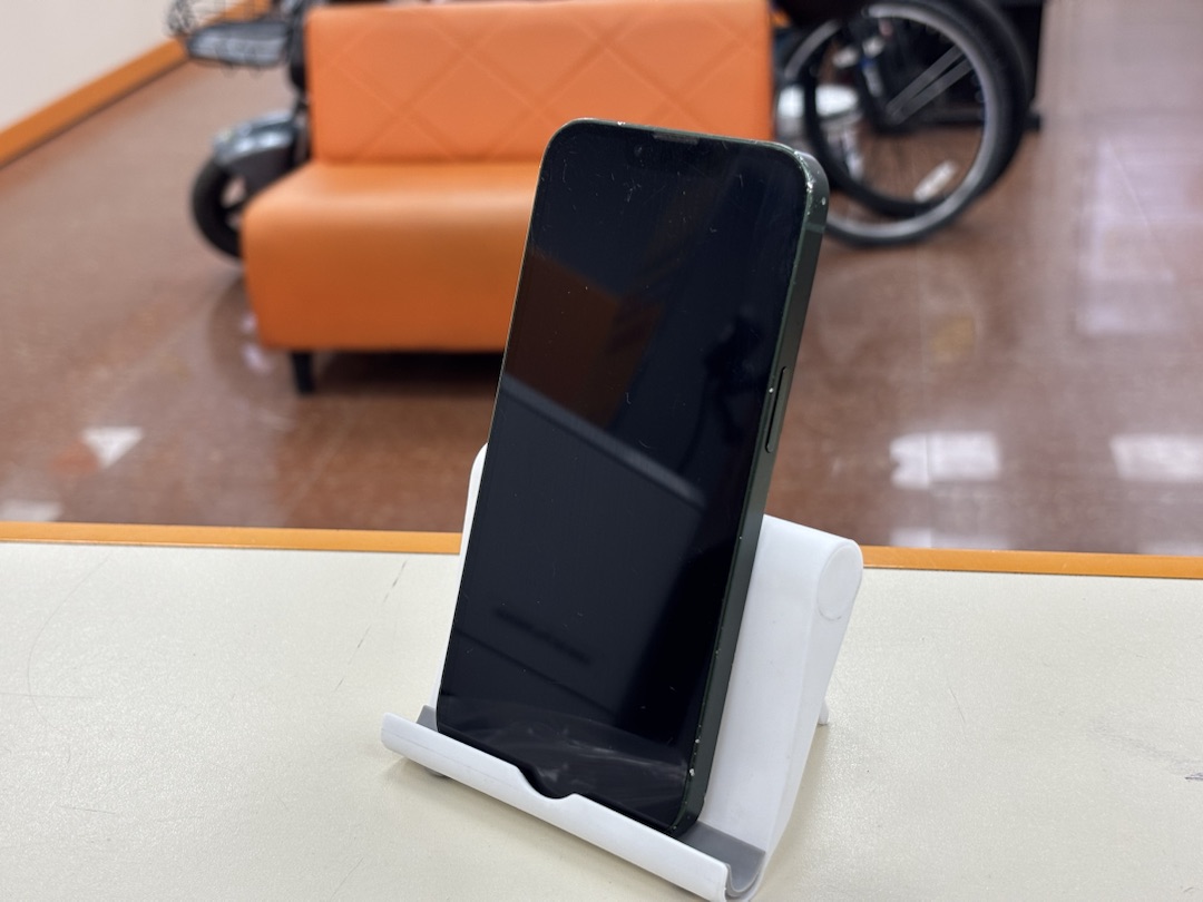 Смартфон Apple iPhone 13 128Gb