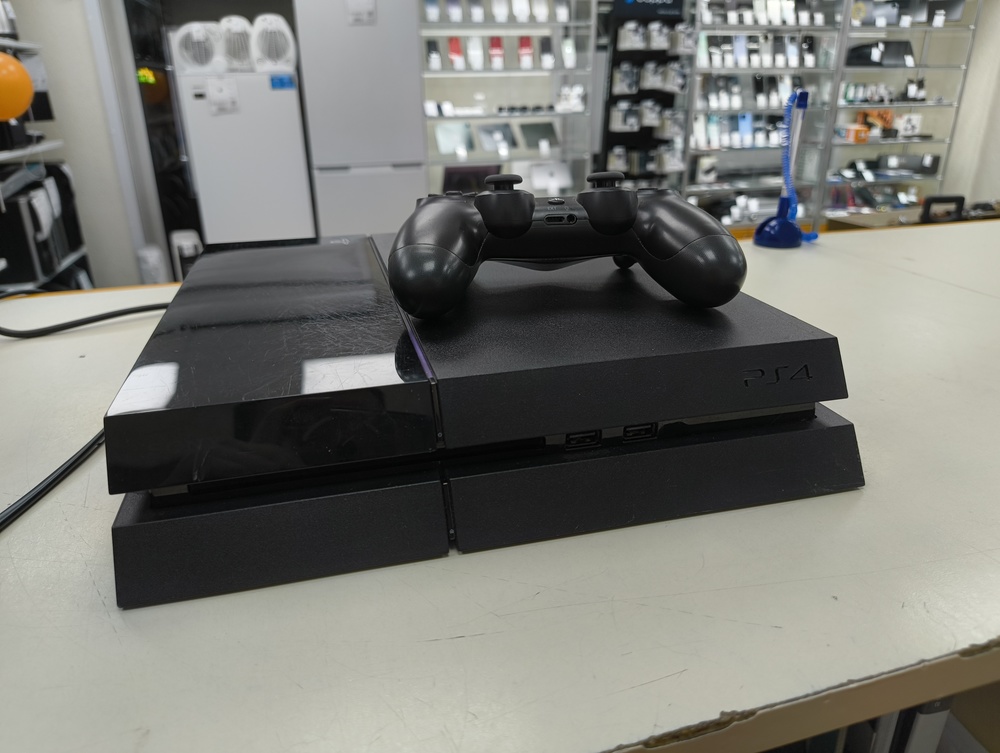 Игровая приставка PlayStation 4 FAT 1Tb