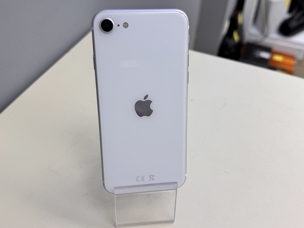 Смартфон Apple iPhone SE 2020 128Gb