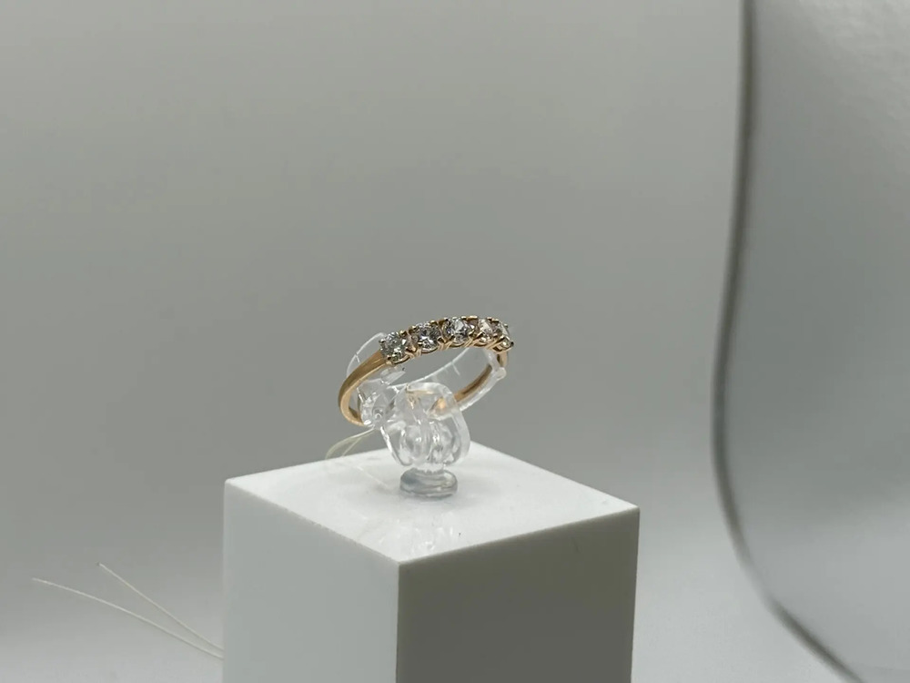 КОЛЬЦО С КАМНЯМИ (Au 585)