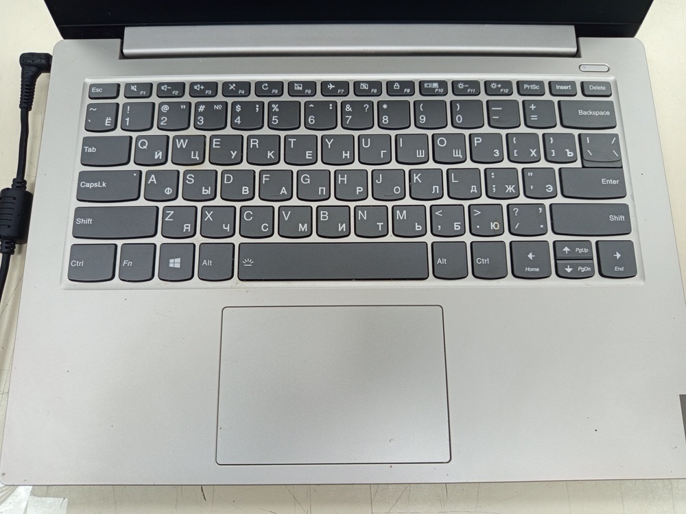 Ноутбук Lenovo; Ryzen 3 3200U, Radeon Vega 3, 8 Гб, 120 Гб, 500 Гб