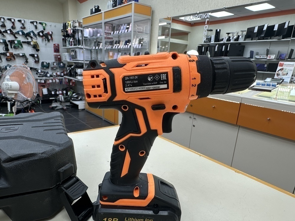 Шуруповерт Вихрь ДА-12Л-2К