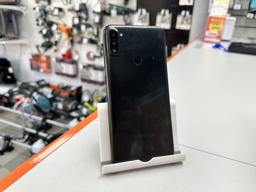 Смартфон Samsung Galaxy A11 2/32