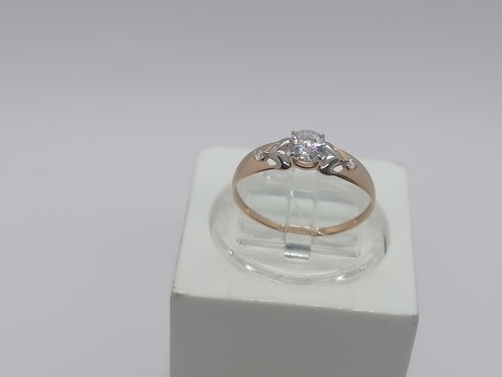 КОЛЬЦО С КАМНЯМИ (Au 585)