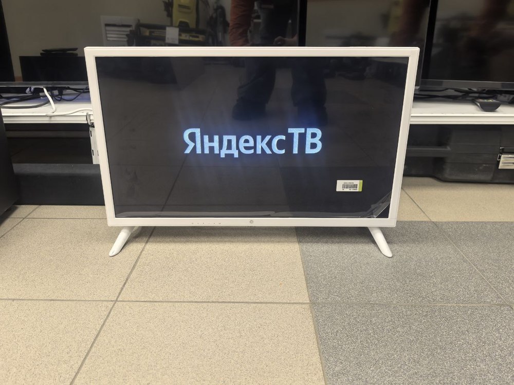 LED Телевизор HI VHIX-24H152WSY