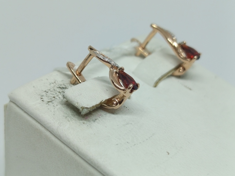 СКМИ585 СЕРЬГИ С КАМНЯМИ (Au 585)