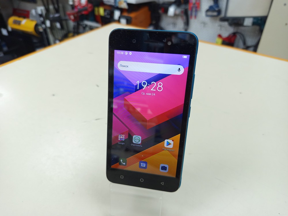 Смартфон Itel A17