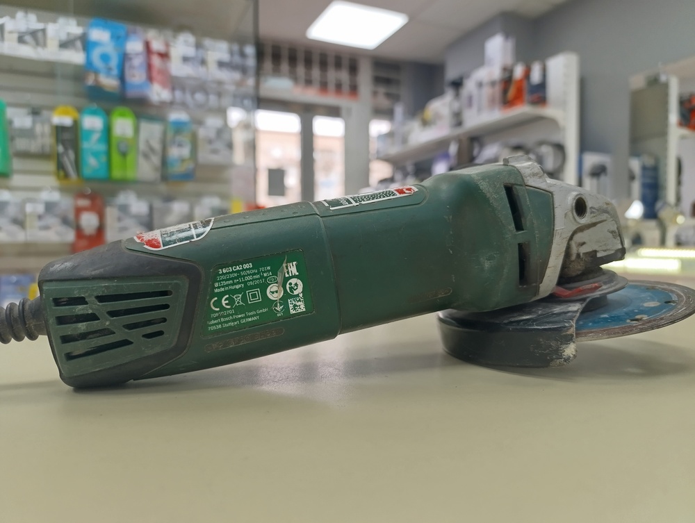 Угловая шлифмашина Bosch PWS 700-125