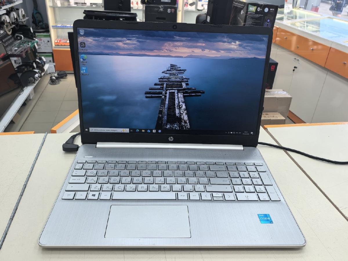 Ноутбук HP 15s-fq2060ur; I3-1115G4, Intel UHD Graphics, 8 Гб, 256 Гб, Нет