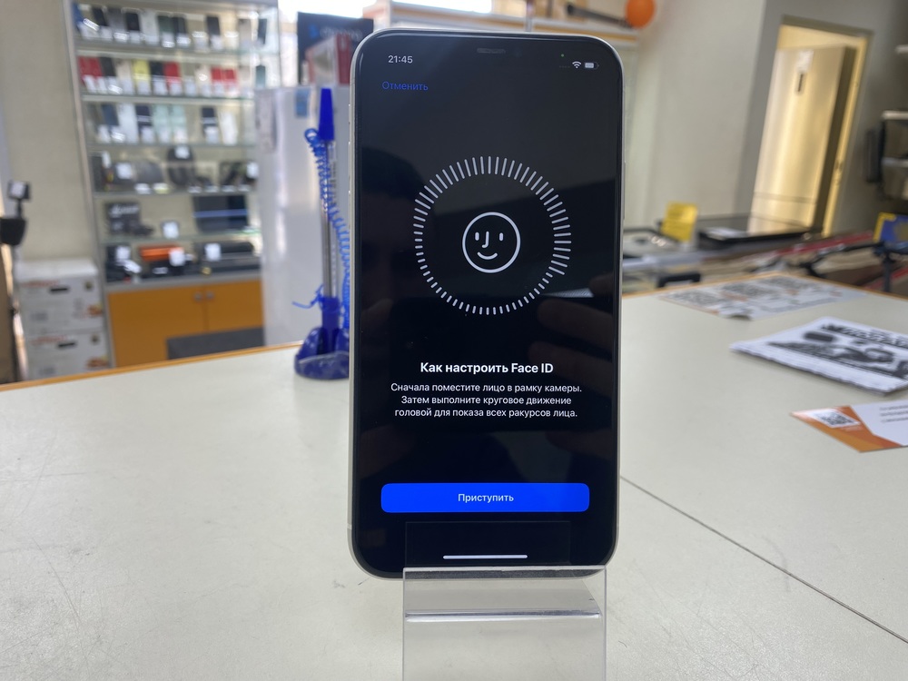 Смартфон Apple iPhone 11 64Gb