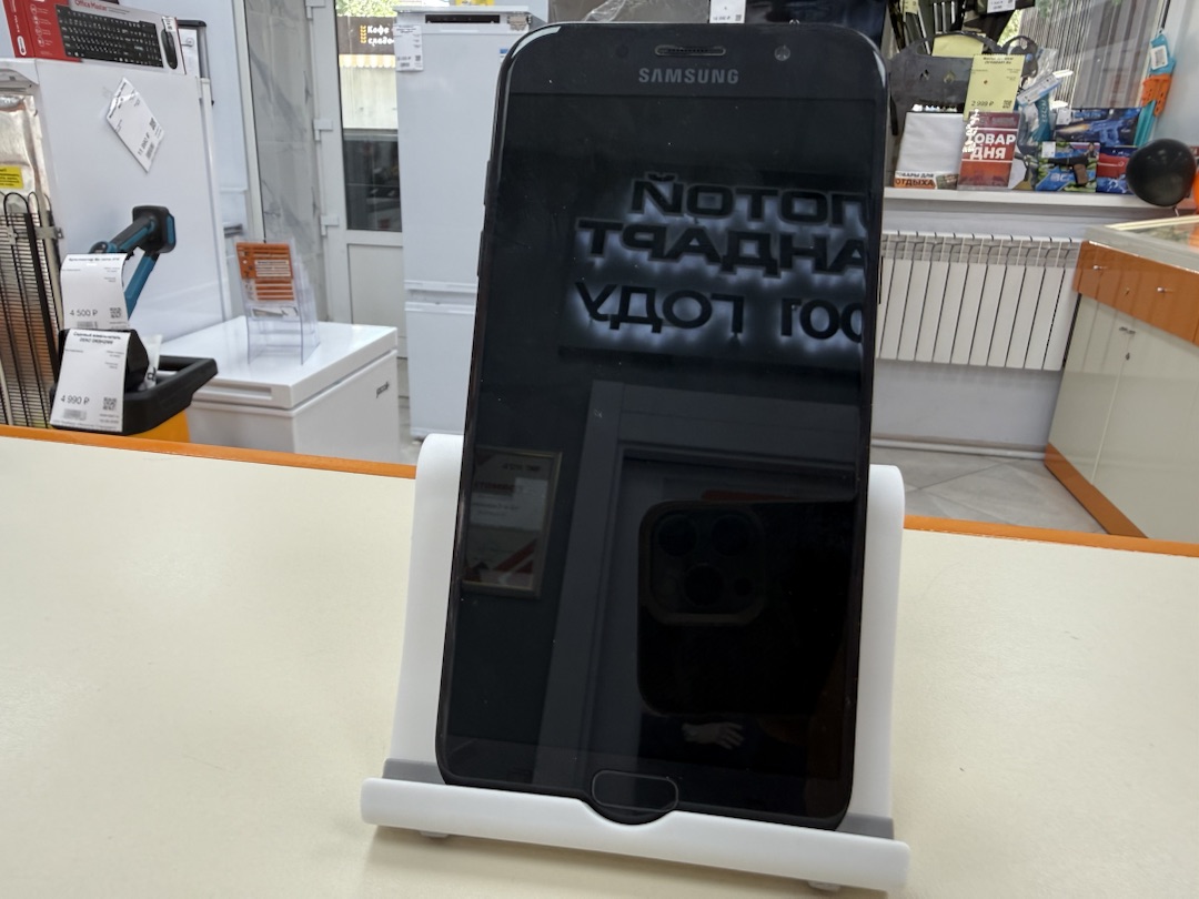 Смартфон Samsung Galaxy A7 2017 3/32
