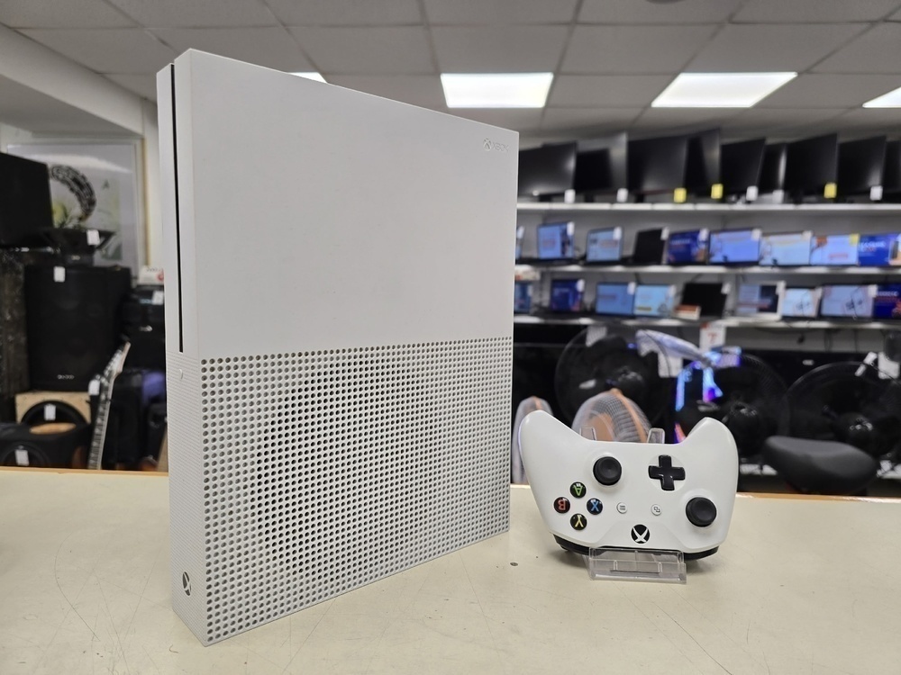 Игровая приставка Xbox One S 500Gb
