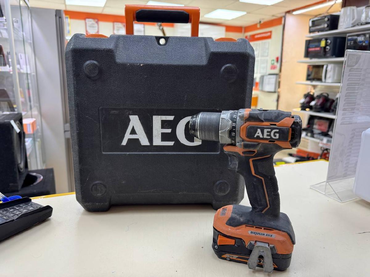 Шуруповерт AEG BS18SBL