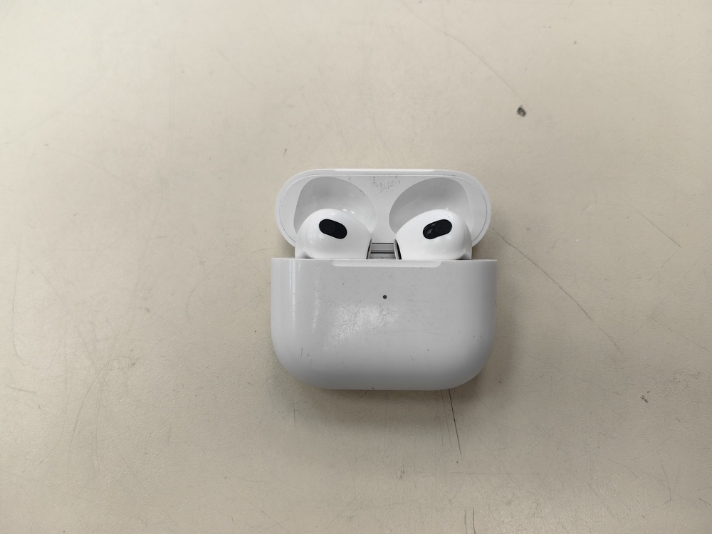 Наушники беспроводные Apple AirPods 3 Lightning