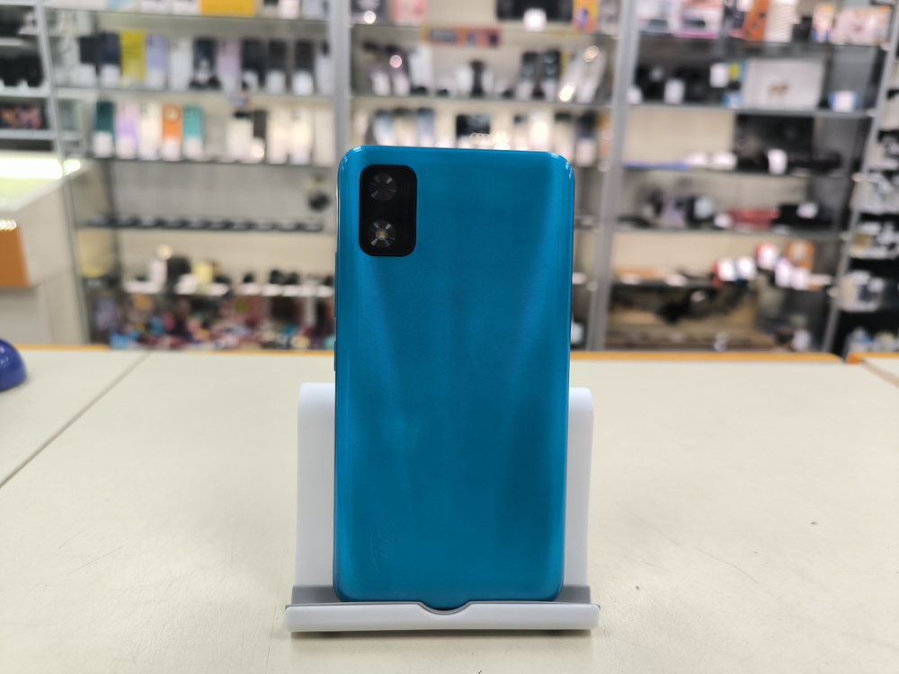 Смартфон Itel A17