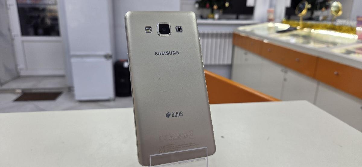 Смартфон Samsung Galaxy A5 2/16