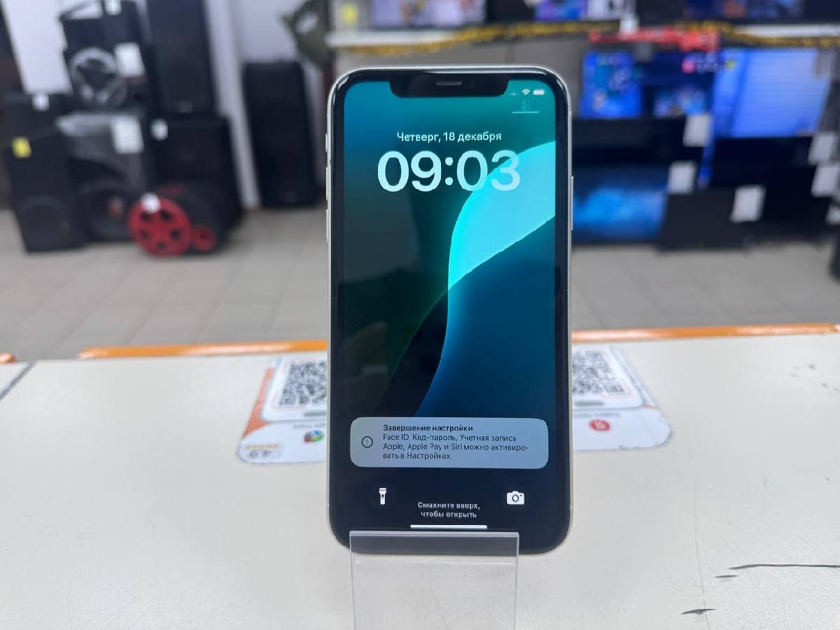 Смартфон Apple iPhone 11 64Gb