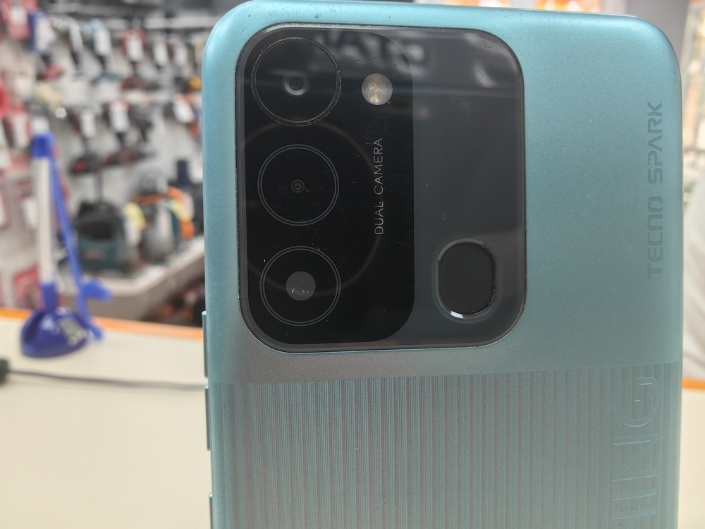 Смартфон Tecno Spark GO 2022 2/32