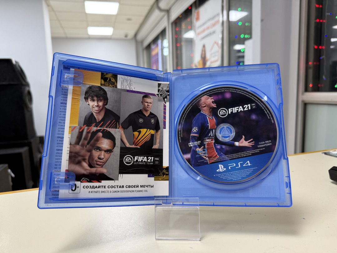 Игра Playstation 4 FIFA 2021
