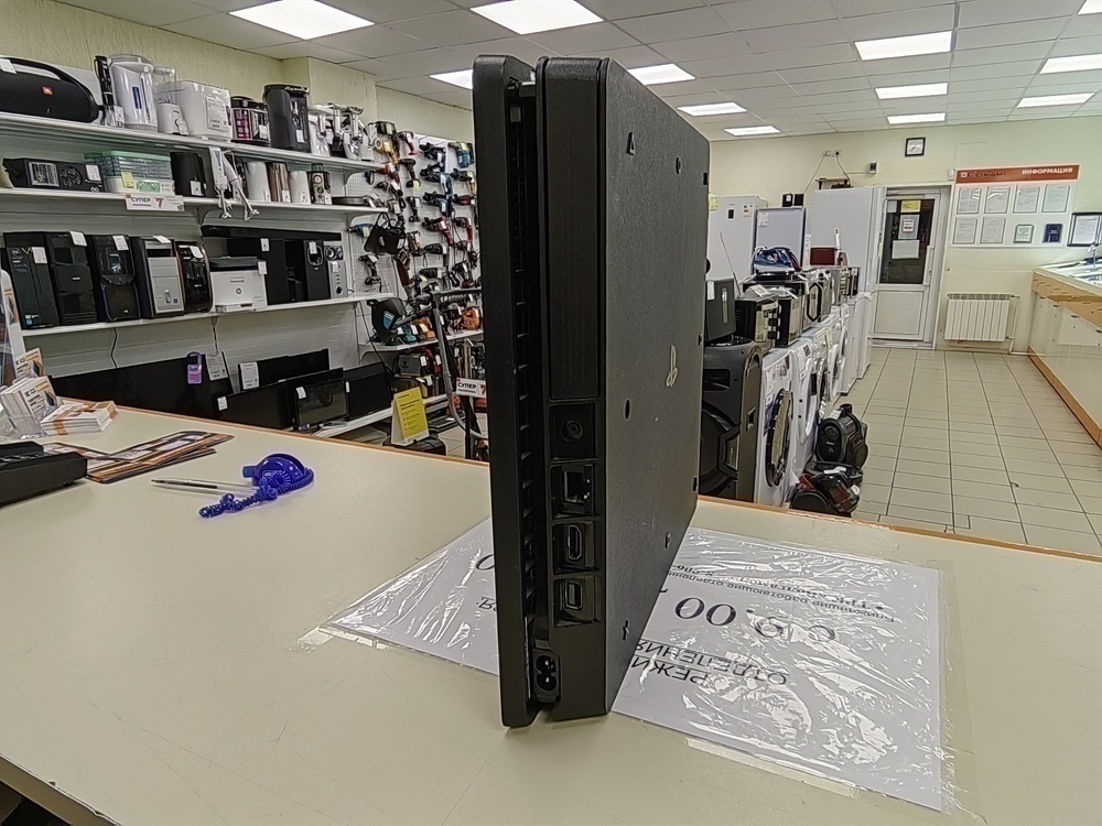 Игровая приставка PlayStation 4 500GB