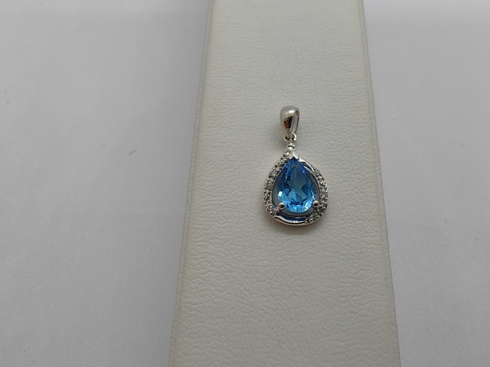 ПОДВЕСКА С КАМНЯМИ (Au 585)