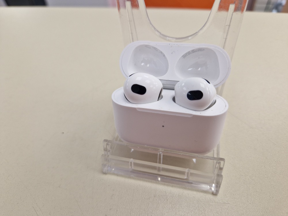 Наушники беспроводные Apple Airpods 3