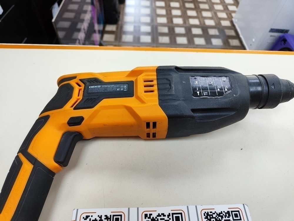 Перфоратор Deko ZKH1000W
