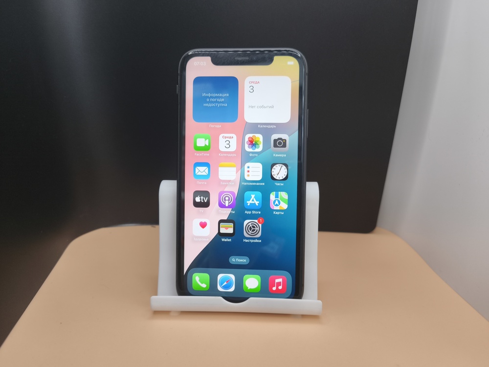 Смартфон Apple iPhone 11 64Gb