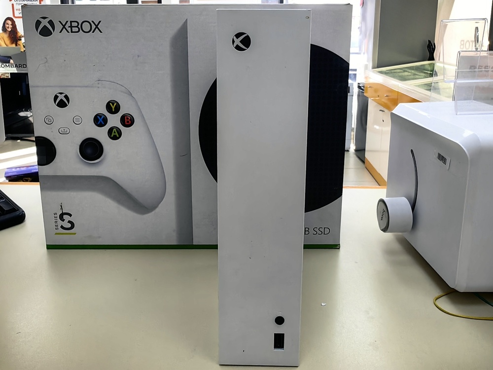 Игровая приставка Xbox Series S 512Gb SSD Игровая приставка Xbox Series S 512Gb SSD