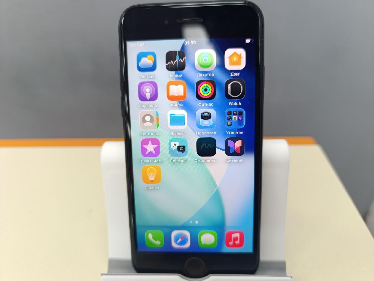Смартфон Apple iPhone SE 2020 128Gb