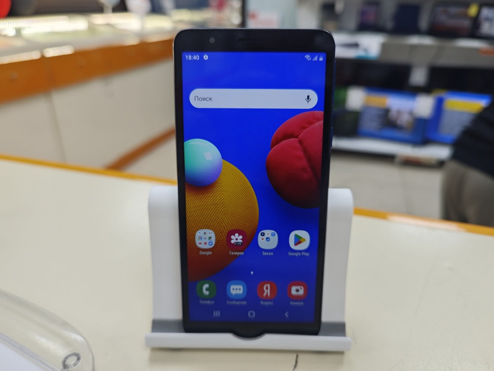 Смартфон Samsung Galaxy A01 Core 2/16