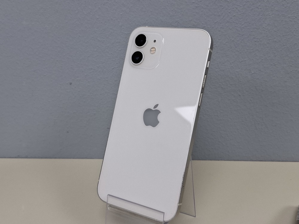 Смартфон Apple iPhone 11 64Gb