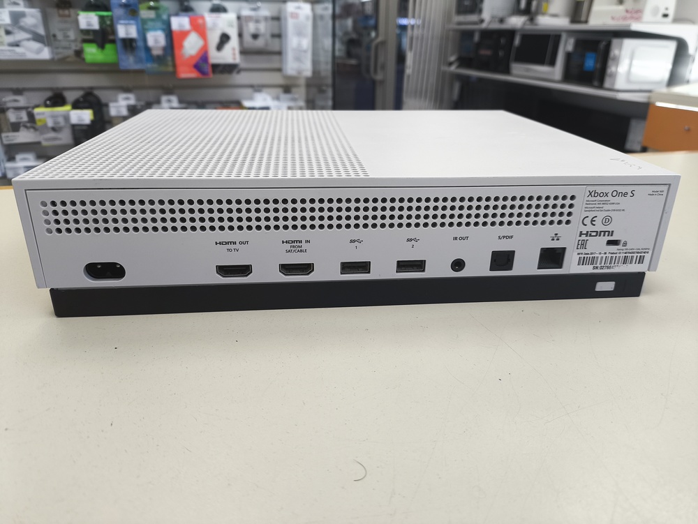 Игровая приставка Xbox One S 1TB