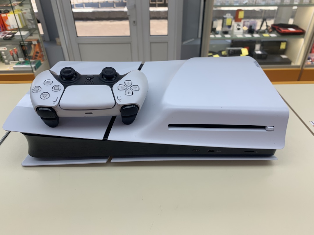 Игровая приставка PlayStation 5 Slim 1TB (С дисководом)
