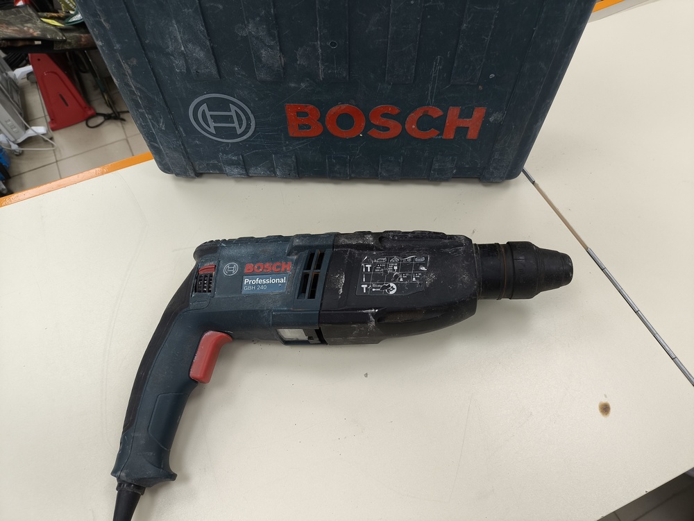 Перфоратор Bosch GBH 240