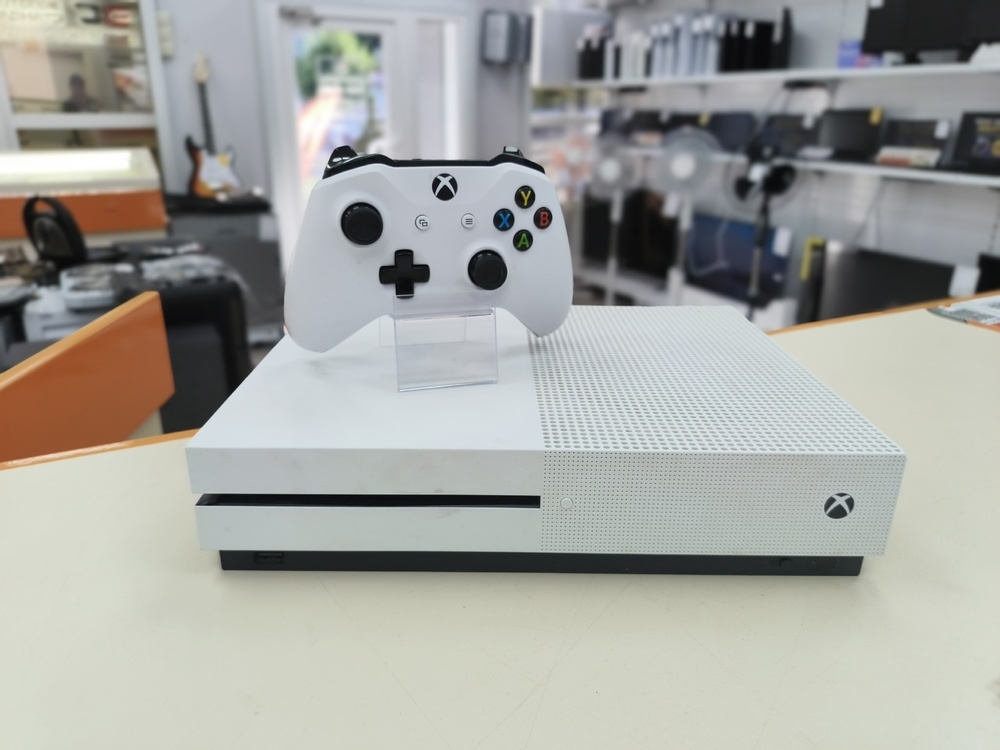 Игровая приставка Xbox One S 500Gb