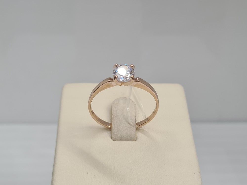 010184 КОЛЬЦО С КАМНЕМ (Au 585)