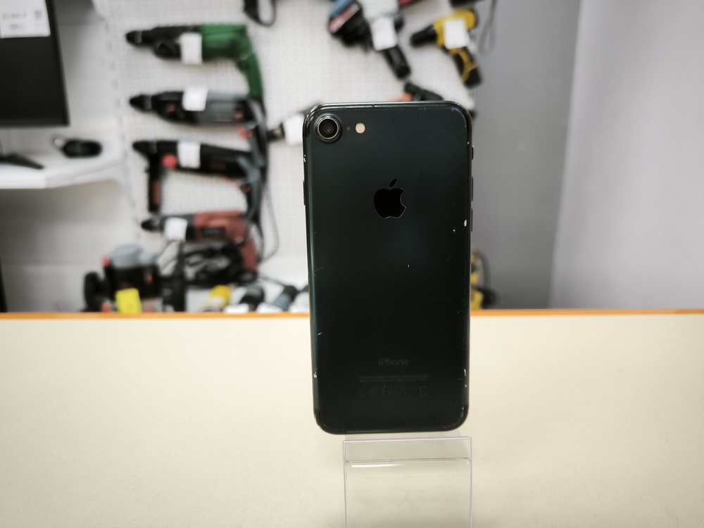 Смартфон Apple iPhone 7 32Gb