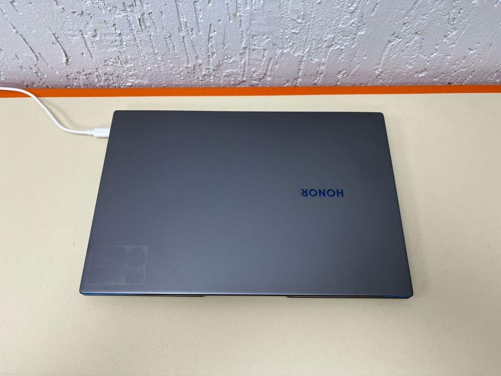 Ноутбук Honor MagicBook 14; Core i3-10110U, Intel UHD Graphics, 8 Гб, 256 Гб, Нет