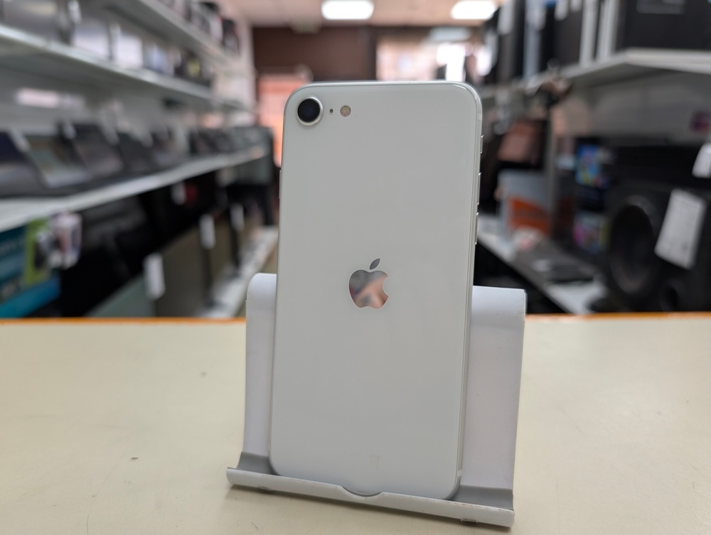 Смартфон Apple iPhone SE 2020 64Gb