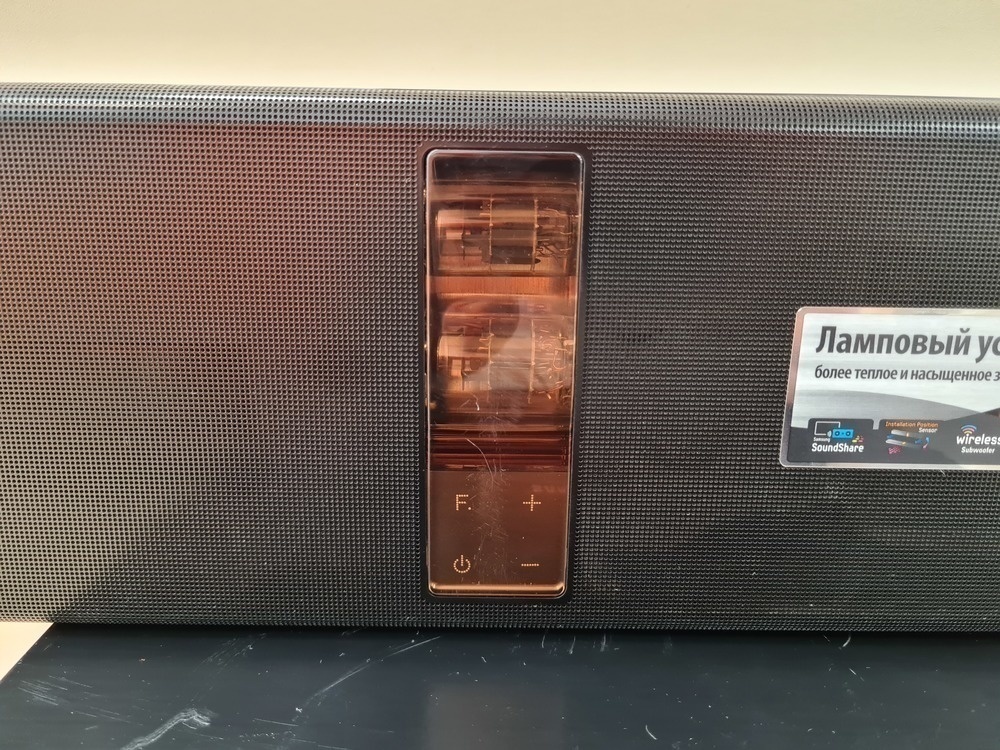 Саундбар Samsung HW-F750